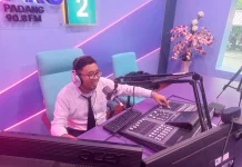Tips Menjaga Kesehatan Suara bagi Pekerja yang Mengandalkan Vokal