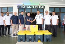 Pemko Pariaman Terima Tong Sampah Terpilah dari PT Semen Padang