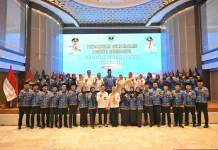 Sekda Sumbar Pimpin Pengambilan Sumpah dan Janji 27 PNS di Lingkungan Setda
