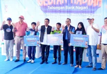 Ratusan Pelajar Adu Cerdas di Taman Syekh Kukut dalam Gebyar Bank Nagari