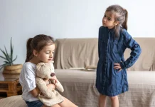 Menengahi Anak yang Sedang Bertikai
