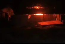 Gudang Penyimpanan Kayu di Anduring Padang, Terbakar