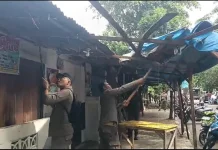 Langgar Fasum, Satpol PP Padang Tertibkan PKL di Jalan Gereja