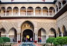 Menelusuri Jejak Sunyi Granadilla, Kota Benteng Islam di Spanyol