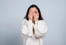 Allodoxaphobia, Ketakutan Berlebih Terhadap Pandangan Orang Lain