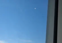 Fenomena Bulan Muncul di Pagi Hari