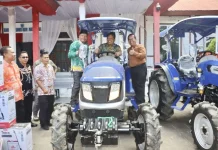 Pemkab Kepulauan Mentawai Terima Bantuan Alat Pertanian untuk Tingkatkan Produk