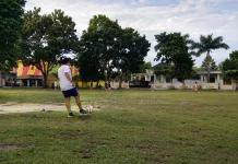 Cerita Seru Bermain Bola di Lapangan Dekat Rumah
