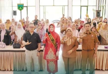 Pegiat Literasi hingga Guru Ikuti Bimtek Informasi di Padang Panjang