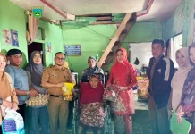 LKKS Padang Panjang Salurkan Bantuan untuk Lima PPKS di Empat Kelurahan
