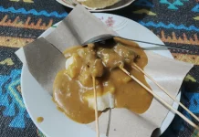 Aroma Sate Padang yang Selalu Menggoda Selera
