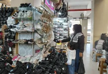 Pasar Raya Fase VII Pilihan Warga Berburu Perlengkapan Sekolah