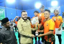 Kota Padang Perkuat Pembinaan Atlet Bulutangkis melalui Anak Nagari Cup
