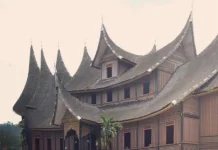 Rahasia Konstruksi Rumah Gadang Warisan Leluhur yang Tahan Gempa