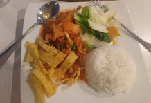 Harmoni Rasa dalam Sepiring Ayam Kluyuk