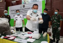 Walikota Pariaman Hadiri Pemusnahan Barang Bukti Perkara Tindak Pidana Umum
