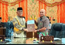 Pemkab Pasbar Siap Tuntaskan Rekomendasi DPRD dan BPK