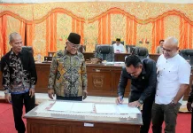 DPRD Pasaman Barat Sahkan Ranperda Pertanggungjawaban APBD 2025