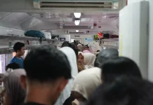 Puncak Tabuik Pariaman, Penumpang Kereta Membludak hingga 158 Persen