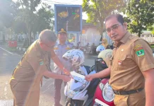 Kendaraan ASN Pasaman Barat yang Tunggak Pajak Dipasang Stiker