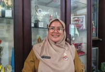MBG Kembali Berjalan di Hari Pertama Sekolah, SMPN 2 Padang Salurkan 780 Paket
