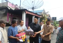 Enam Keluarga Korban Kebakaran Ujung Gading Terima Bantuan Pemkab Pasbar