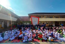 Orang Tua Berperan Bangun Rasa Percaya Diri Anak saat MPLS
