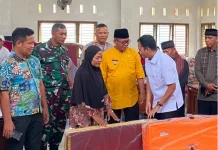 Pemkab Padang Pariaman Salurkan Bantuan Darurat Korban Kebakaran