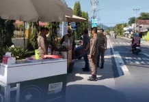 PKL dan Reklame Liar di Bungus, Ditertibkan Satpol PP Kota Padang