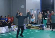 Wali Kota Solok Buka Turnamen Bulutangkis Bumi Bos Cup I