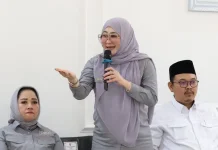 Lisda Dorong Penambahan Penerima Program Indonesia Pintar (PIP) di Pesisir Selatan
