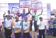 Pelari dari Berbagai Daerah Taklukan Barefoot Running Padang Pariaman