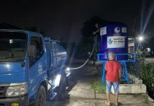 Suplai Air PDAM Terhenti, Air Tangki Jadi Andalan Warga Padang