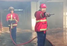 Akses Terhambat, Dua Rumah dan Satu Kendaraan Terbakar di Kuranji Padang