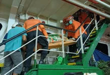 Melahirkan di tengah Laut, Penumpang KMP Dievakuasi ke Padang
