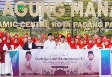 Wali Kota Hendri Arnis Lepas Studi Dakwah Lansia Padang Panjang ke Kota Solok