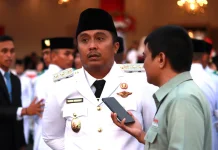 Wagub Sumbar Bagikan Pengalaman Pimpin Langsung Upacara HUT RI di Sijunjung