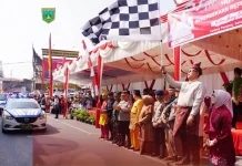 Pawai Alegoris Meriahkan HUT RI ke 81 di Padang Panjang