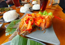 Kenikmatan Gurame Goreng Saus Asam Manis