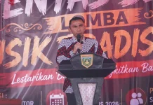 Pelajar Padang Panjang Rawat Musik Tradisional