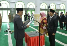 Wabup Agam Lantik Pejabat Administrator dan 86 Kepala Sekolah