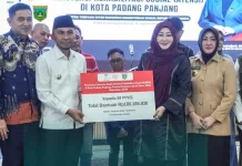 Bantuan ATENSI Kemensos Disalurkan kepada 59 Warga Padang Panjang