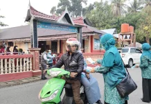 ISPU Tak Sehat, Pemkab Padang Pariaman Bagikan Masker untuk Pelajar
