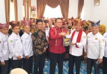 IKM Bengkulu Kunjungi Pacu Jawi dan Alue Katentong di Tanah Datar