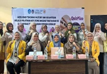 Tim Dosen Tata Rias dan Kecantikan UNP Latih Guru SMK Kuasai Skill Hot Stone Massage
