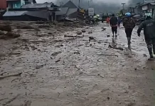Dinsos Kabupaten Solok Buka Dapur Umum untuk Pengungsi Pasca Galodo di Arosuka