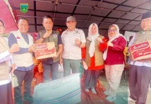 Pemko Padang Panjang Salurkan Bantuan untuk Korban Banjir Bandang di Solok