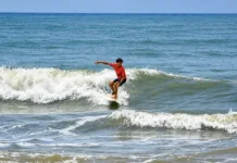 Sebanyak 62 Peselancar Bersaing di Padang Pariaman Surfing Championship 2026