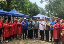 Lomba Marandang Perkuat Kebersamaan Warga Kelurahan Mata Air