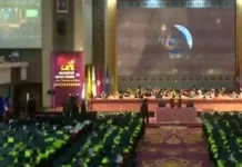 Rektor UNP: Wisuda Bukan Akhir, Lulusan Harus Siap Hadapi Dunia Nyata